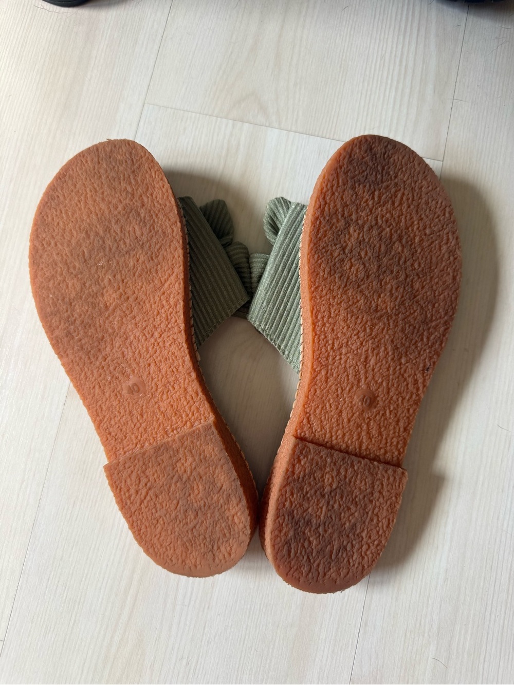 Olive Knot Bow Slide Sandals for Women - Picture 2 of 2